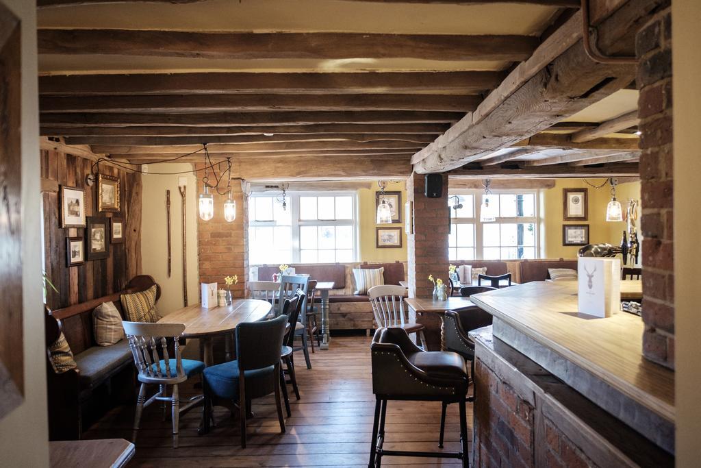 The White Hart Hotell Stockbridge  Exteriör bild