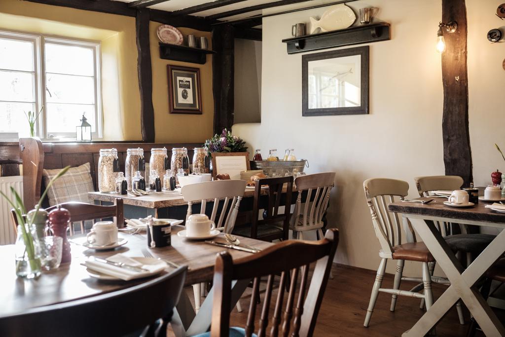 The White Hart Hotell Stockbridge  Exteriör bild