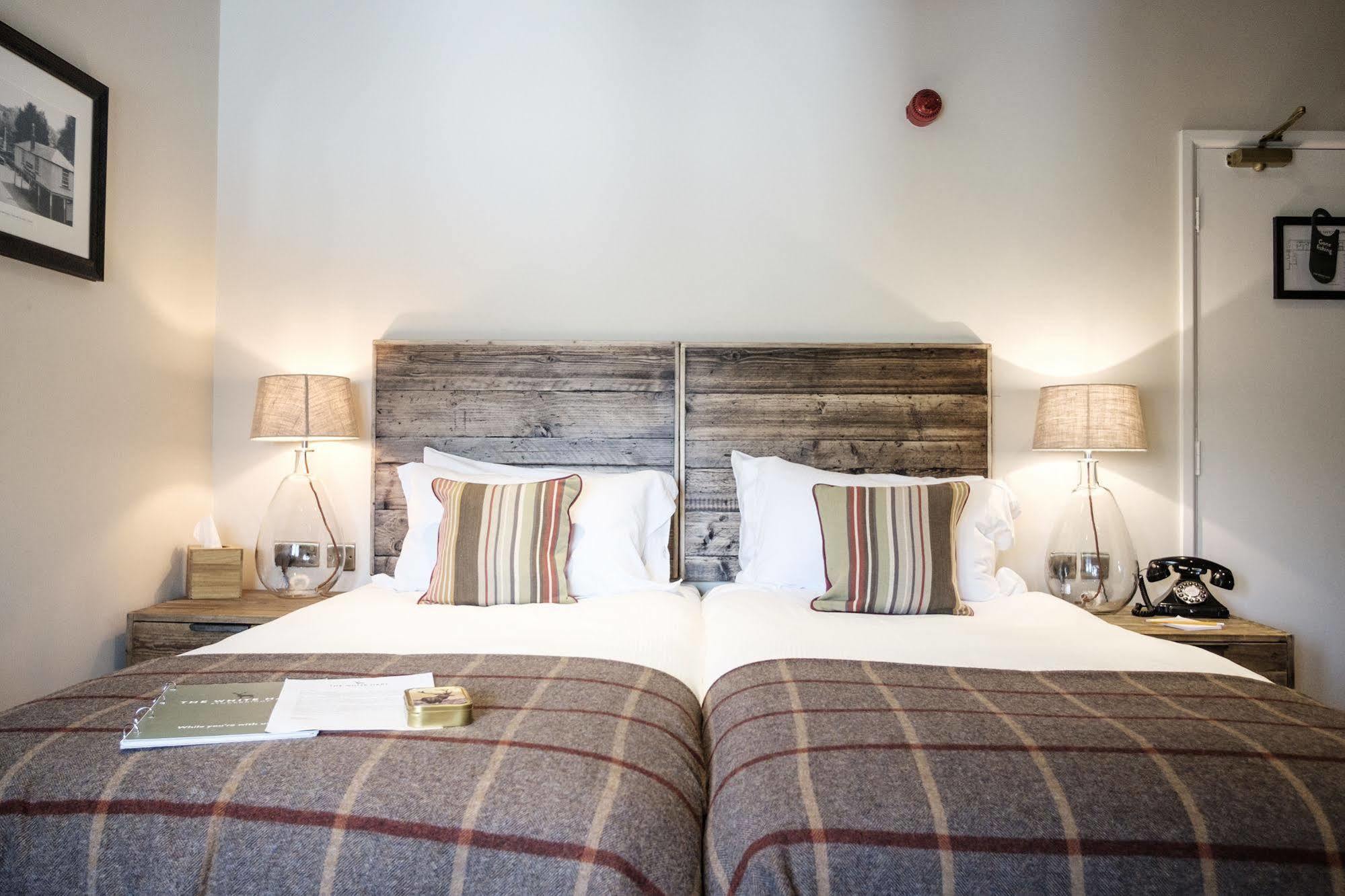 The White Hart Hotell Stockbridge  Exteriör bild